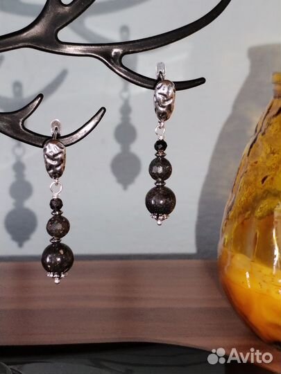 Серьги с натуральным чёрным матричным опалом