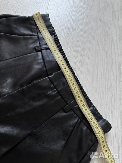 Шорты женские кожаные 42 44