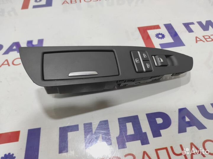 Блок управления стеклоподъемниками задний левый BM