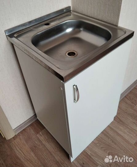 Кухонная мойка с тумбой