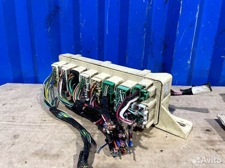 Блок предохранителей Mazda Mpv LW 2.5 GY-DE 2000