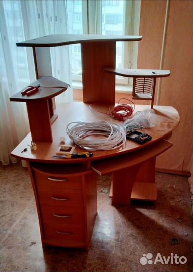 Компьютерный стол бу