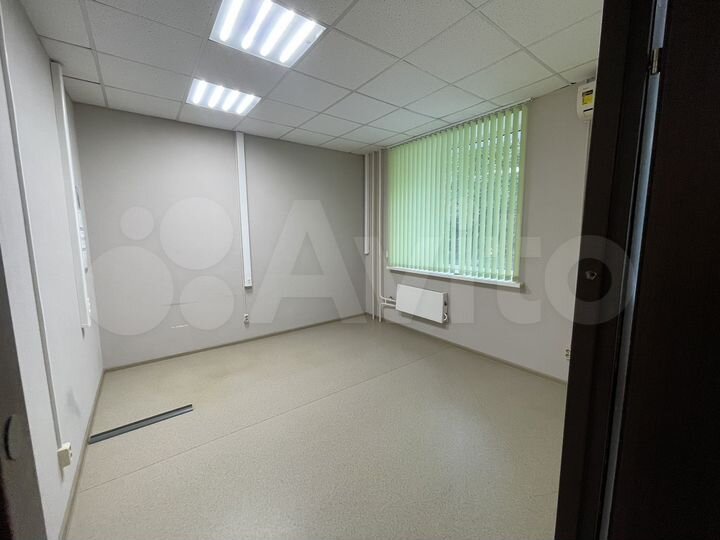 Офис в аренду, 266 м²