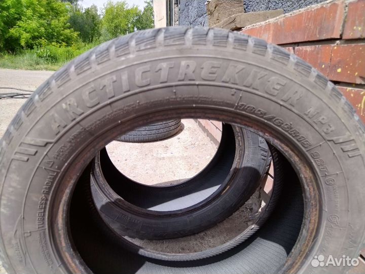 Maxxis ArcticTrekker NS3 65/180 R15 и 65/180 R15