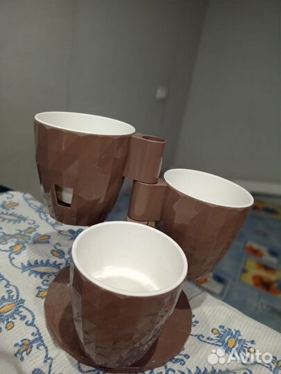 Продам горшки пластик