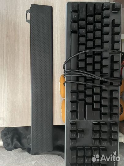 Игровая клавиатура с подсветкой