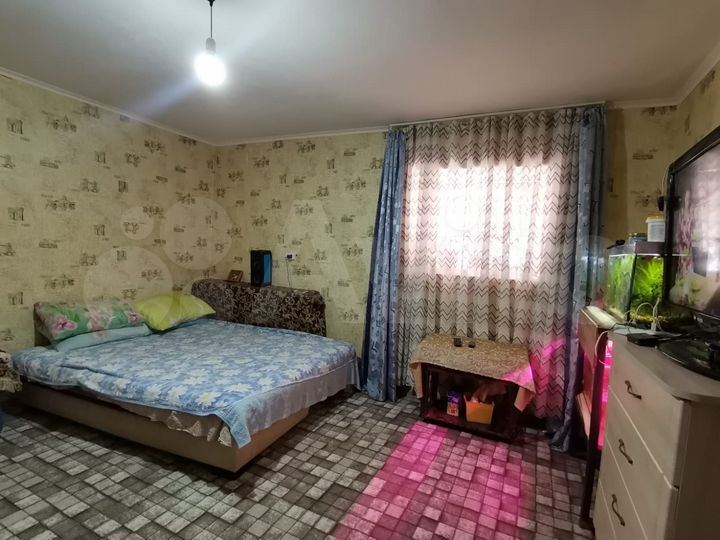 Дом 23,4 м² на участке 1 сот.