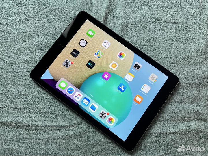 iPad Air 32 Gb - черный