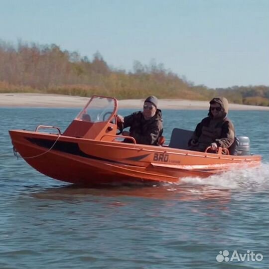 Лодка BRO console S 4.2
