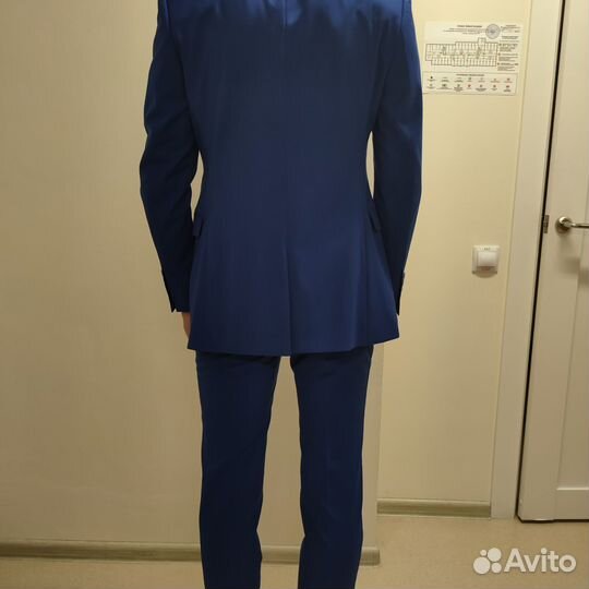 Костюм школьный