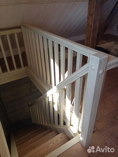 Изготовление и установка деревянных лестниц