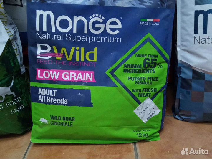 Корм для собак и кошек монж