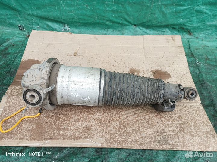 Амортизатор задний прав Porsche Cayenne 2003-2010