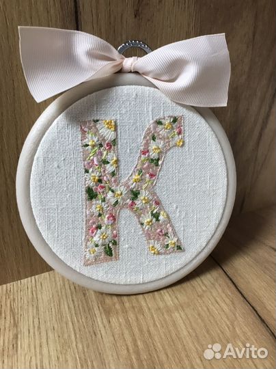 Именное панно с вышивкой, декор в детскую