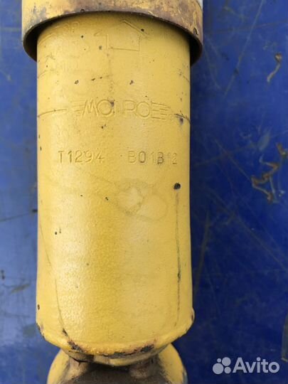 Амортизатор передний Рено Премиум Renault Premium