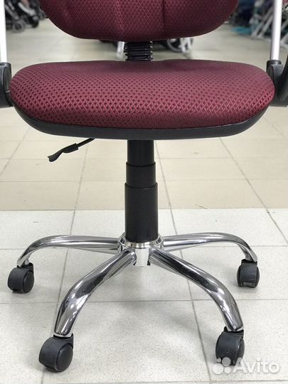 Компьютерное кресло Офисное кресло