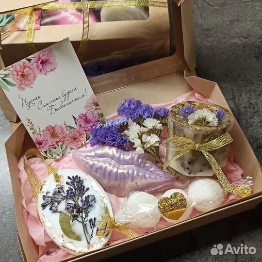 Подарочные наборы на 8 марта
