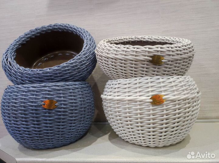 Кашпо из искусственного ротанга