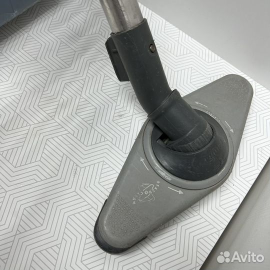 Пылесос Philips Triathlon 2000