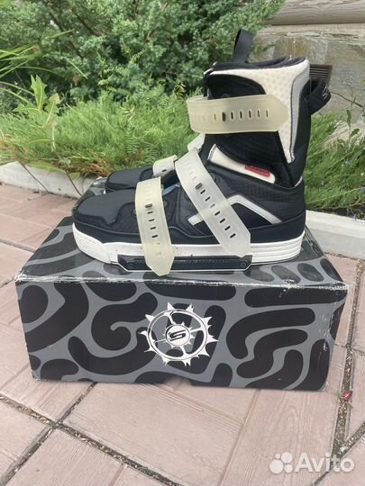 Крепления для вейкборда slingshot space mob 11