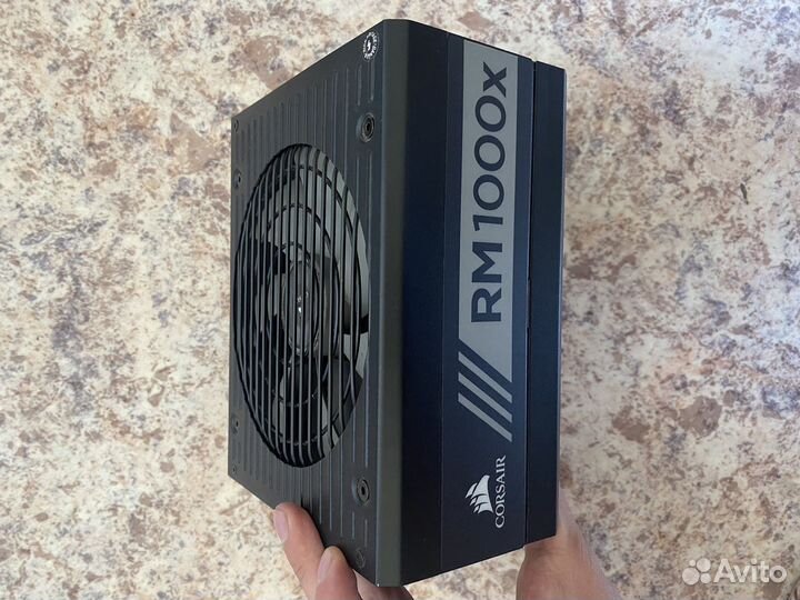 Блок питания Corsair rm1000x