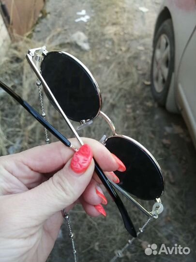 Солнцезащитные очки женские брендовые