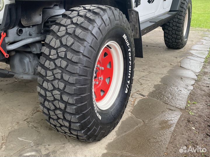 Bfgoodrich Mud-Terrain T/A KM2 12.5 R17 121Q