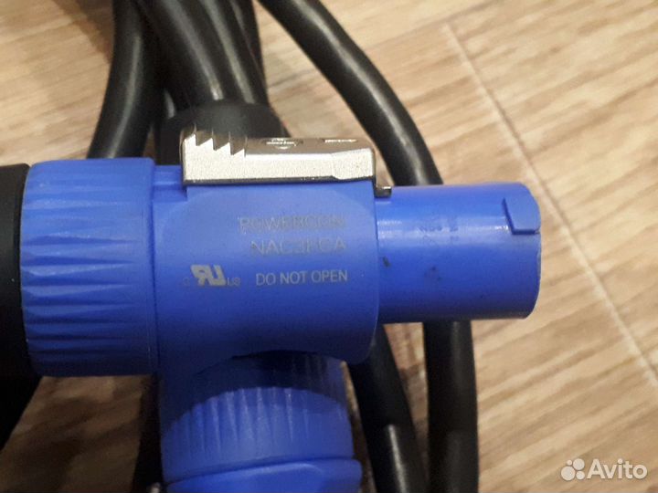 Сетевой кабель powercon