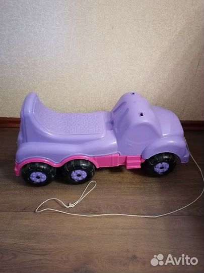 Детская машинка каталка