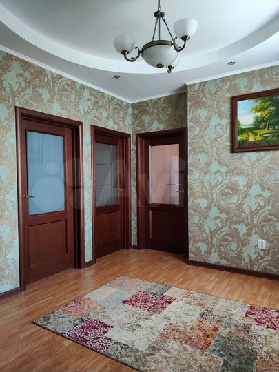 Дом 310 м² на участке 10 сот.