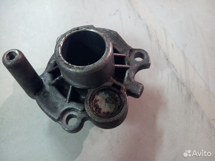 Насос водяной (помпа) корпус VW audi