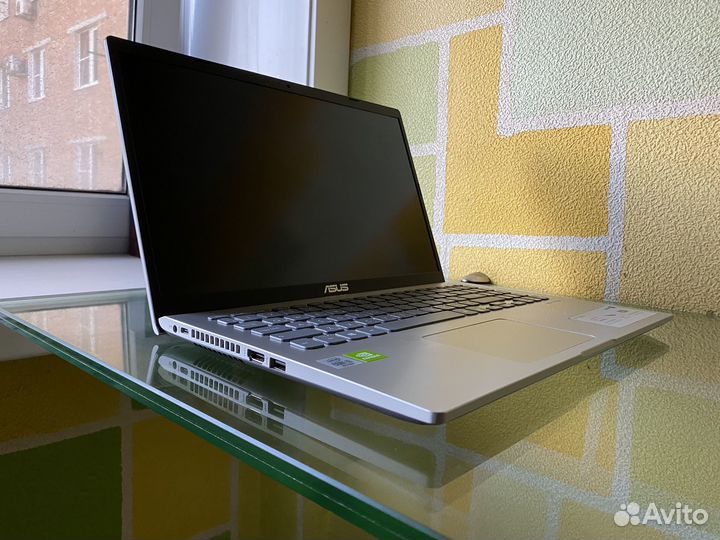 Asus Laptop / Core i3 10th gen / MX 110