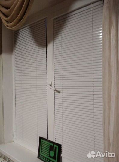 Рулонные кассетные шторы блекаут U6834-Z66869