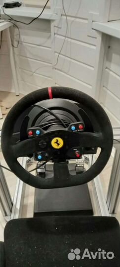 Игровой руль с педалями Руль Thrustmaster T300 Fer