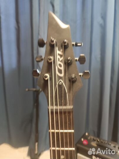 Набор. Электрогитара cort. Комбик nux