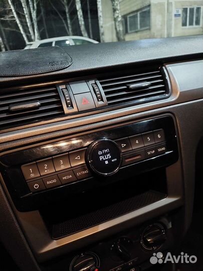 Штатная магнитола skoda rapid
