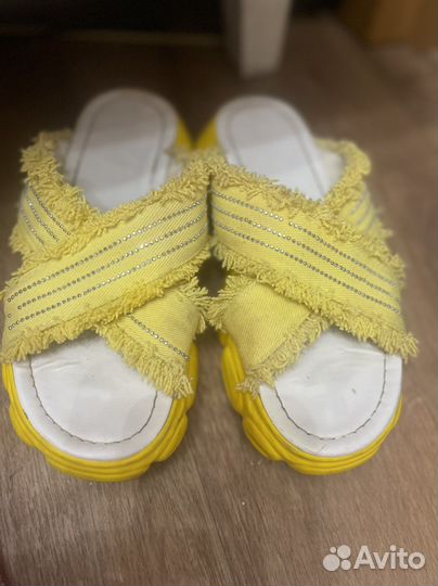 Шлепки на платформе 39