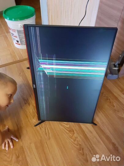 Монитор на запчасти