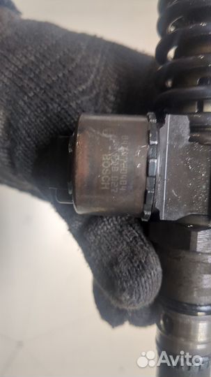 Форсунка топливная Volkswagen Golf 5, 2005