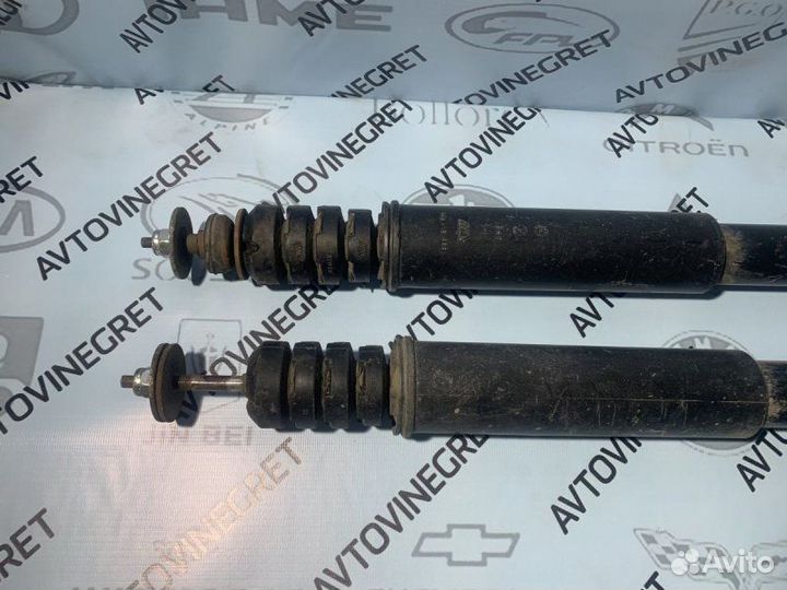 Стойка амортизатор задняя Renault Logan 1