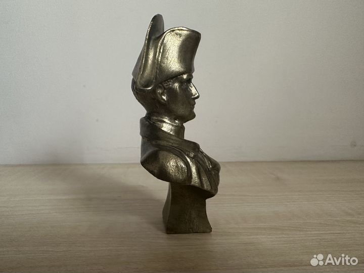 Бюст императора Наполеона