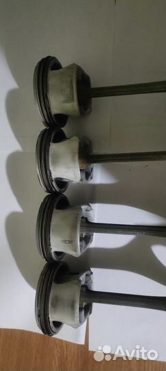 Поршни с шатуном 4шт.А6 С6 (04-10) 2.4 BDW б\у