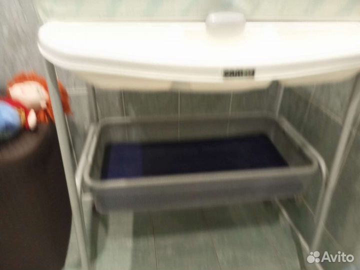 Ванночка с пеленальным столиком