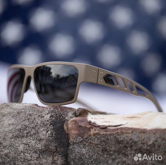 Очки Gatorz Delta M4 Tan Cerakote Smoke Polarized