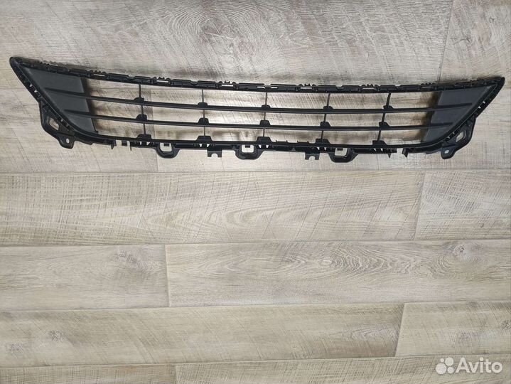 Решетка в бампер mazda 6 gj