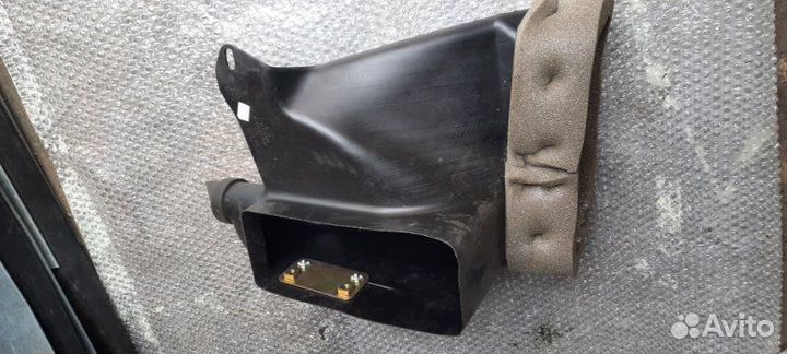 Воздухозаборник Freightliner