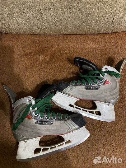 Хоккейные коньки бауэр