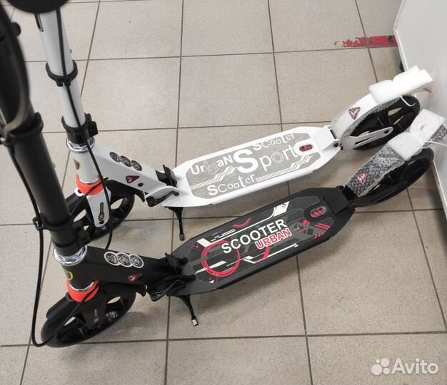 Самокат Urban колёса 200 мм, 2 аморт. ручной тормо