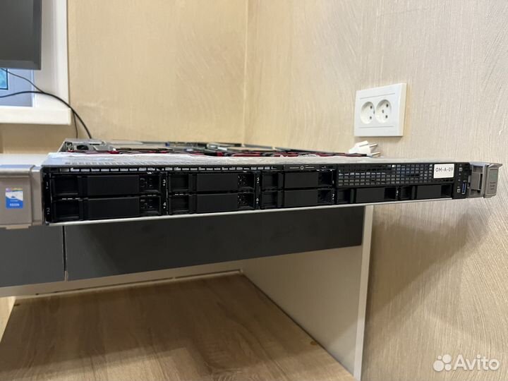 Сервер Б/У HP DL360 Gen9 8 SFF (2xE5-2667v4, 128GB