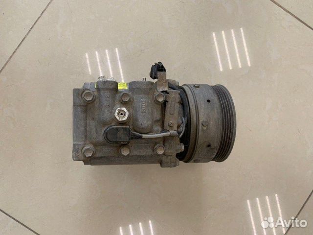 Компрессор кондиционера Mitsubishi Carisma хетчбек